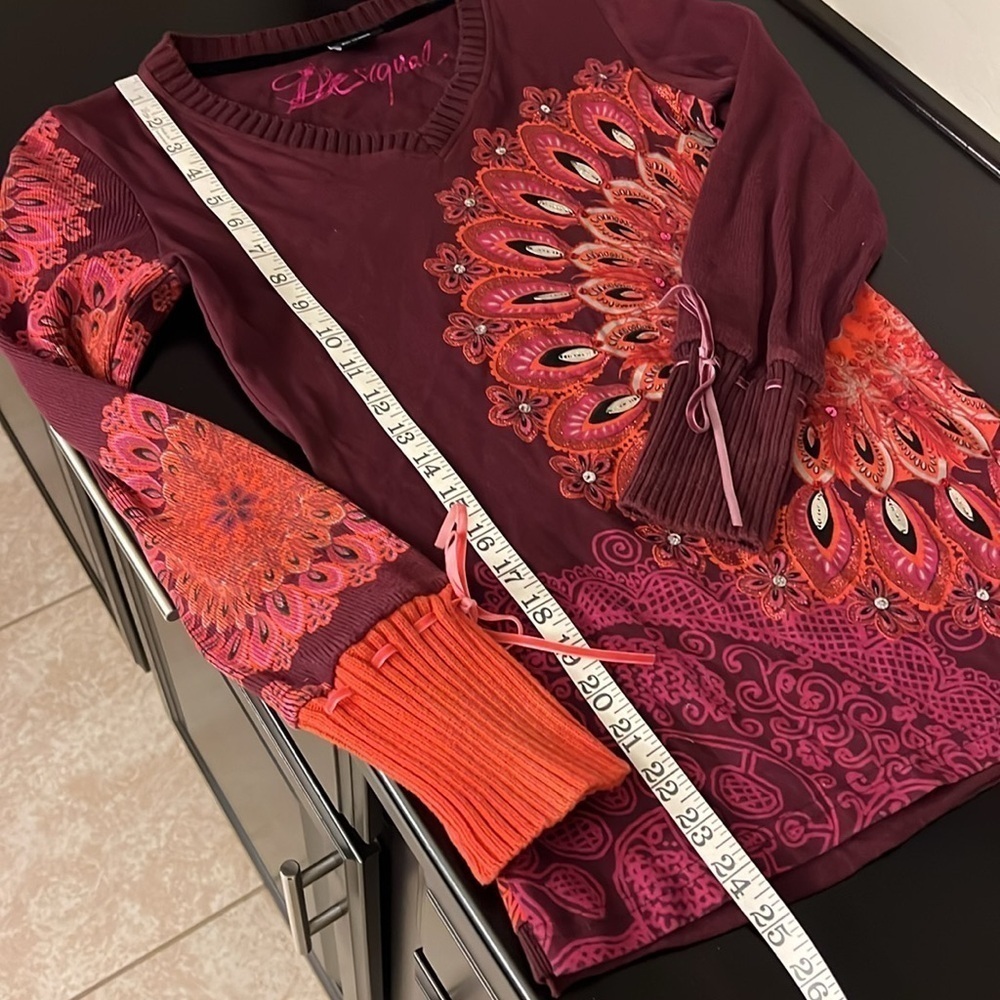 Desigual geometric print Top, long sleeve, burgundy. Size M - Picture 8 of 11